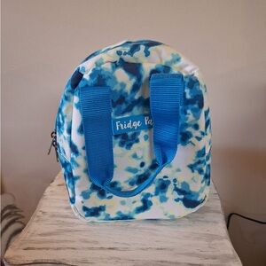 Blue and White Fridge Pak Lunch Bag